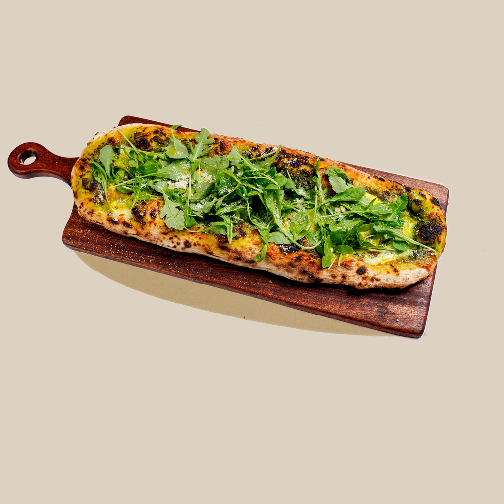 (880CAL)  MOZZARELLA PESTO FLAT BREAD