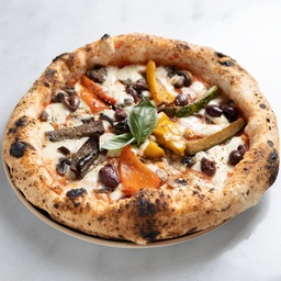 Veggie Pizza (1070CAL) بيتزا خضار مشوي