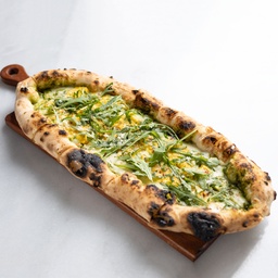 MOZZARELLA  PESTO FLAT BREAD فلات بريد بيستو